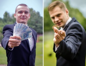 Pan młody z groszami a świadek z kasą.